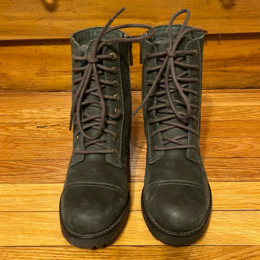Ugg Green and Brown Suede Combat Boots women’s size 7